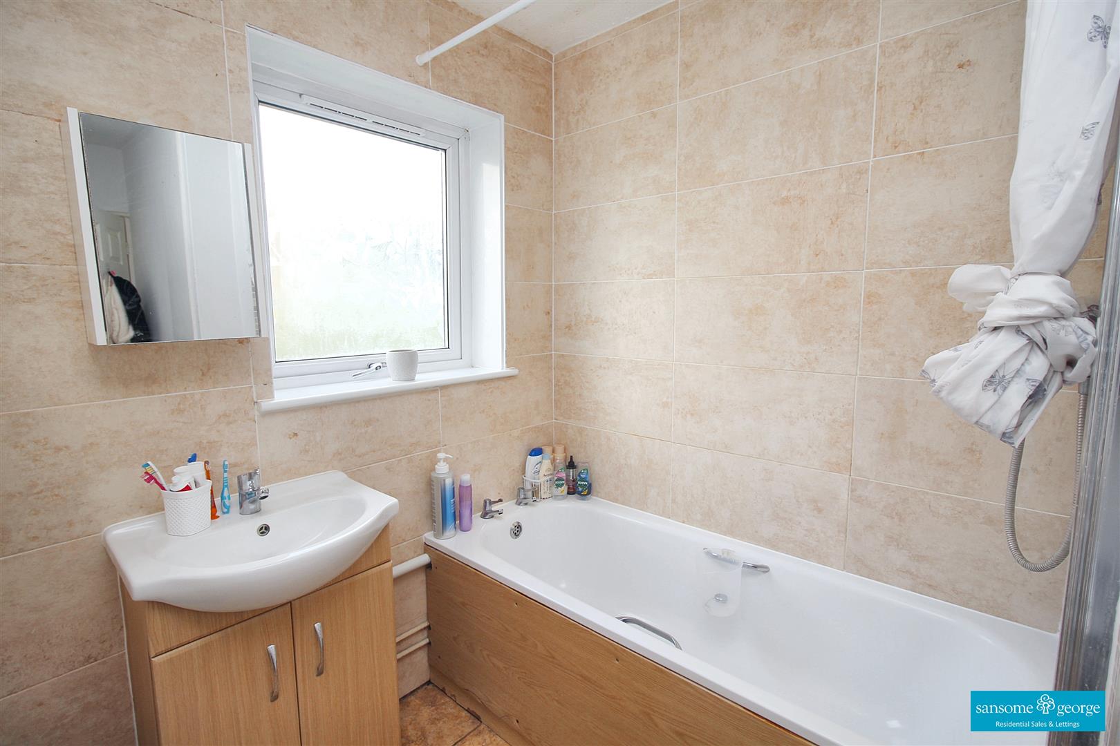 Colliers Way, Reading